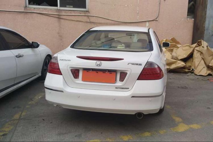 5-8万二手家用省心b级车推荐,5万块买这台二手车空间大还省油