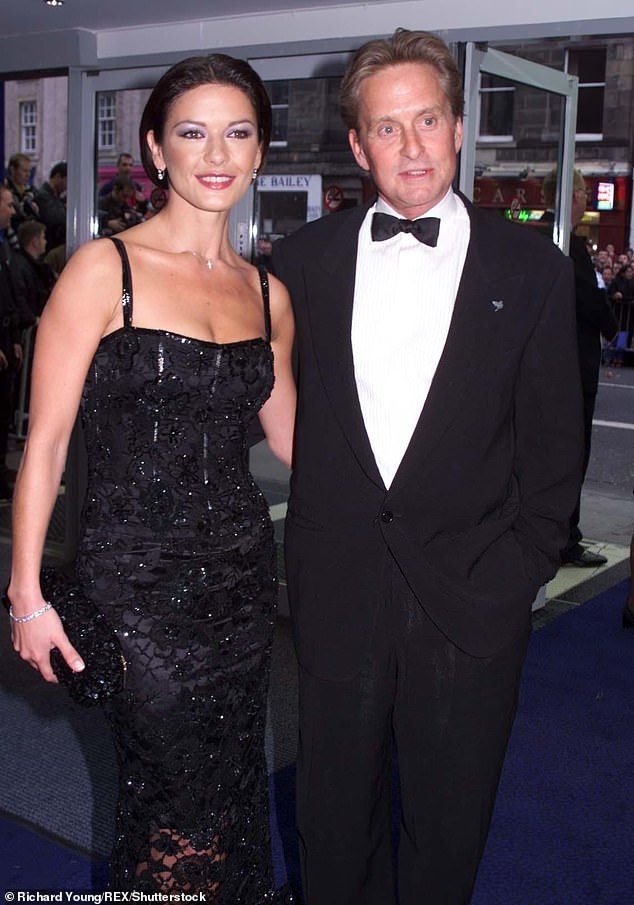 小三跟已婚男人在一起的底层逻辑,一个小三和渣男走到结婚的历程