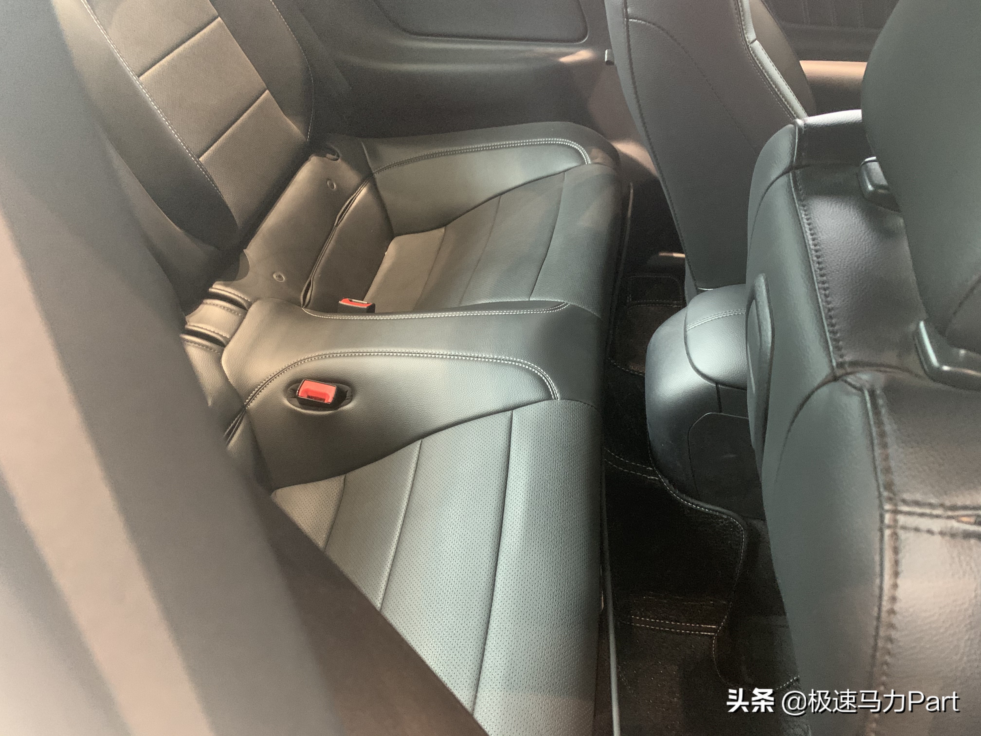 2019野马2.3t暗夜骑士评测,19款2.3t野马百公里加速实测