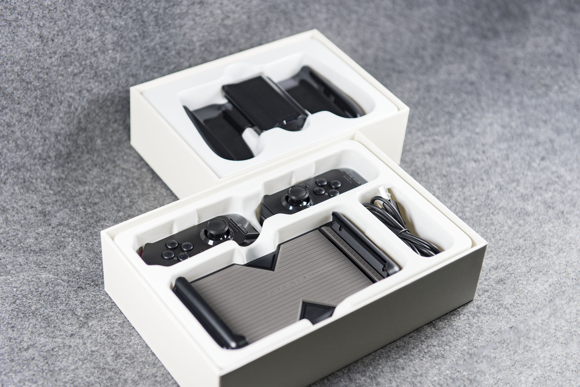 用了三年的荣耀30pro,荣耀北通h2游戏手柄