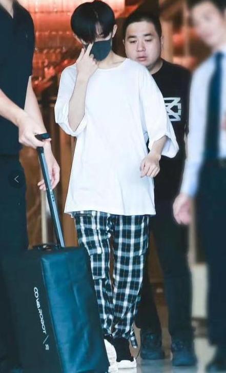 小米新黑科技惊艳亮相,小米即将上市的黑科技手机