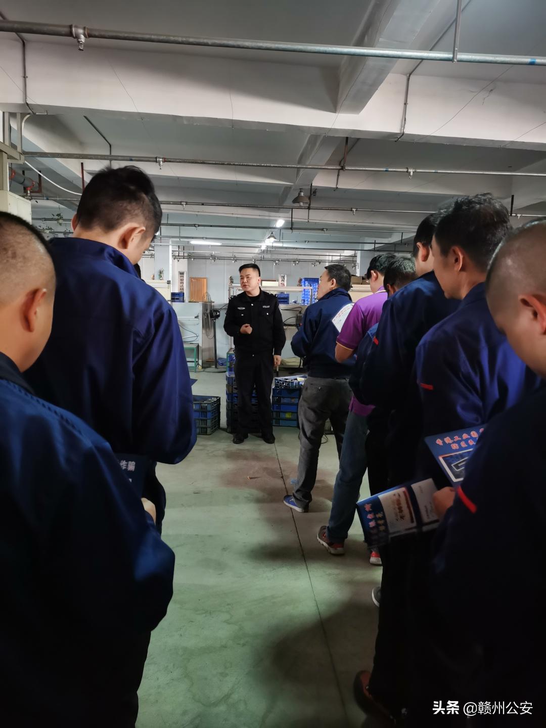 【我为群众办实事】逃犯网吧被带走，再推便民措施……赣州警方在行动！