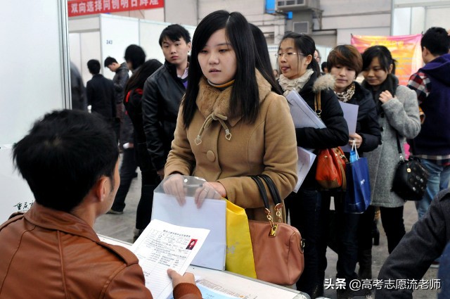 二本读政法好吗,法学专业各个学校考研要求