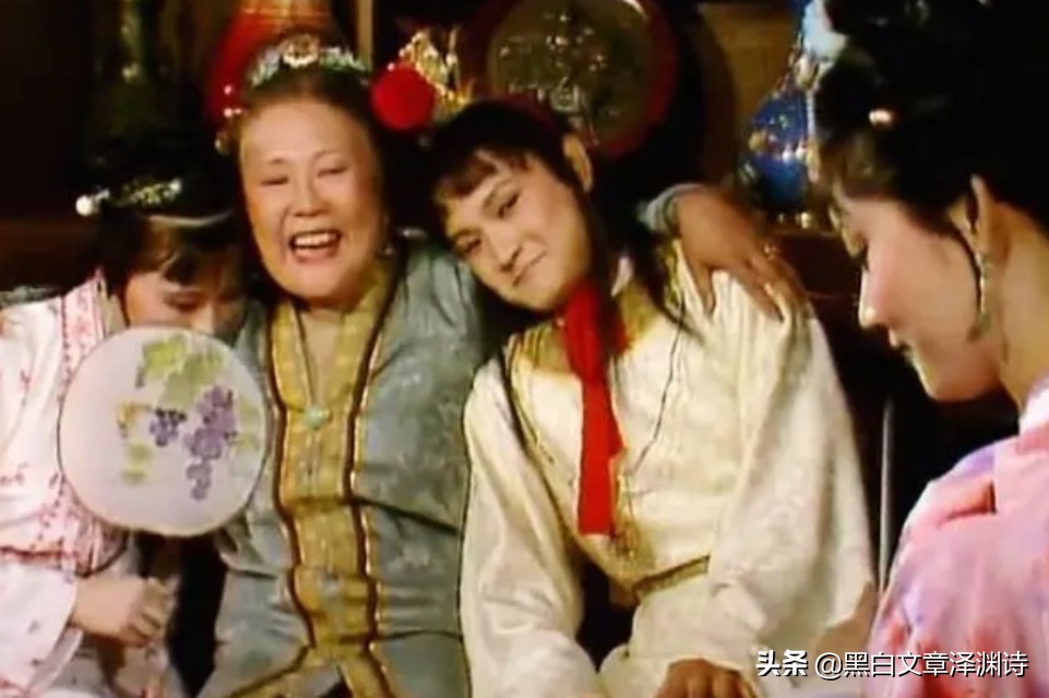 红楼梦贾母去世一回解读,红楼梦中贾母之死