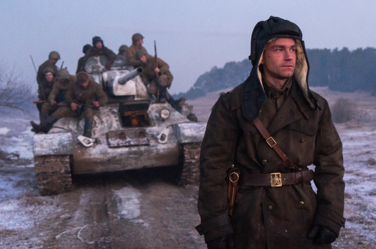 4个士兵干掉一个坦克连，这部“抗德神剧”够刺激