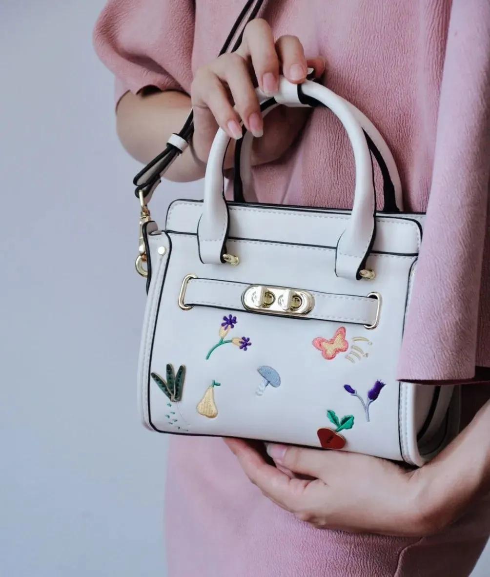 coach和celine哪个高档,coachceline包