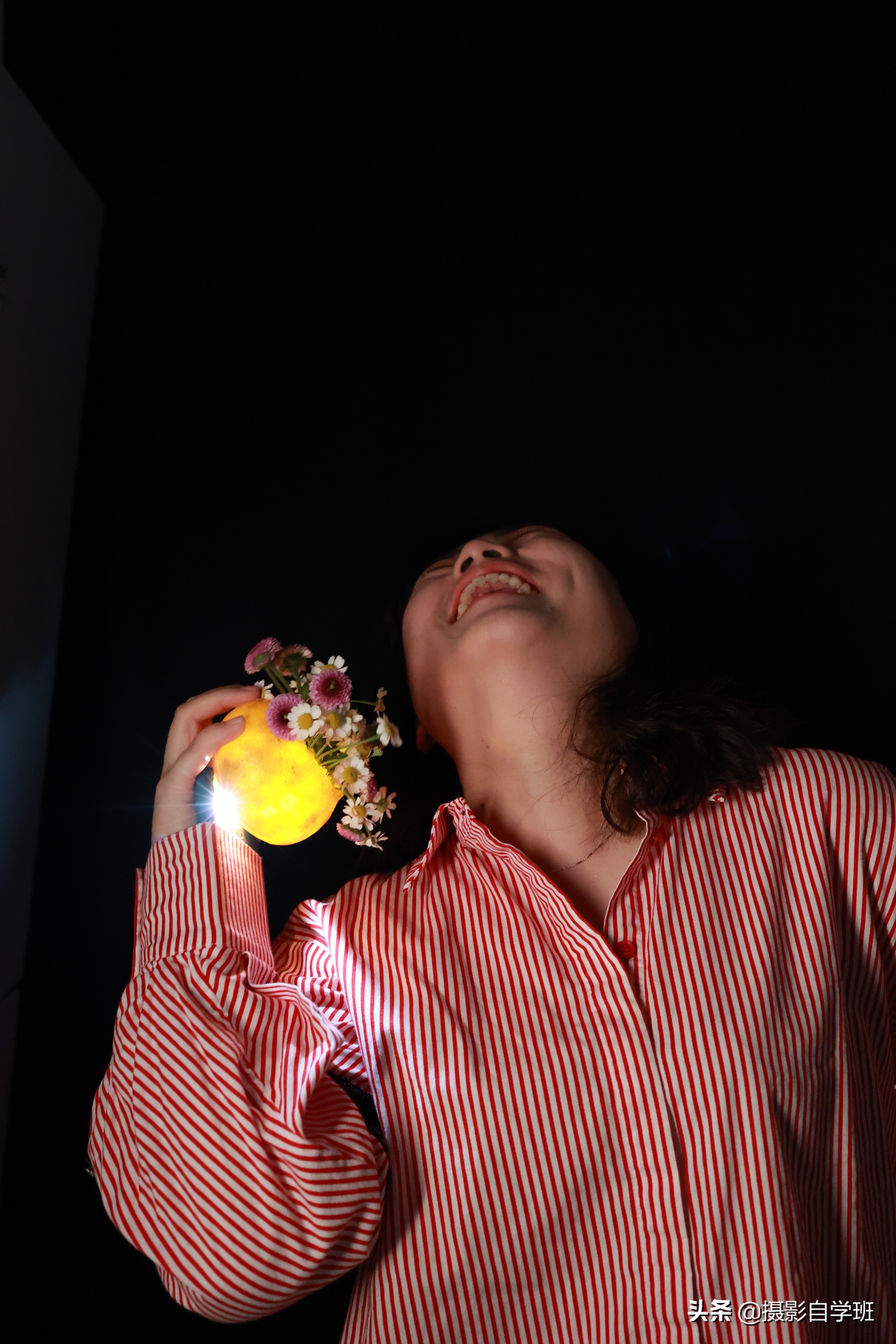 用水果皮做的灯拍照姿势,橘子灯创意拍摄