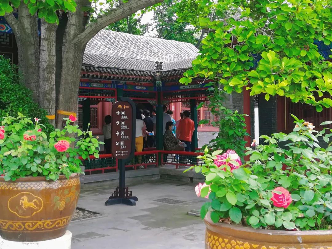 给备战高考的莘莘学子们加油助威,为莘莘学子助威高考