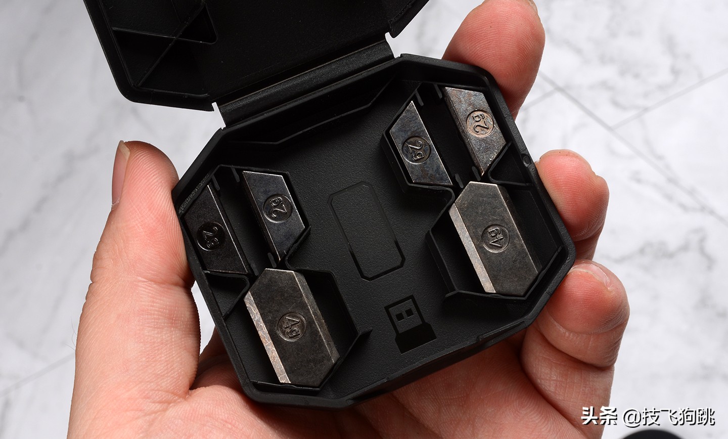 鼠标推荐罗技g502测评,罗技g502herokda鼠标lol设置