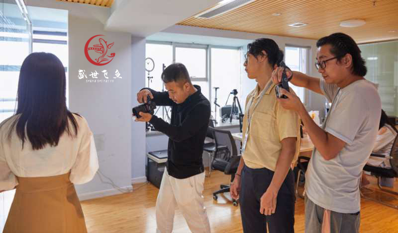 学摄影需要去培训班学吗,为啥要学摄影