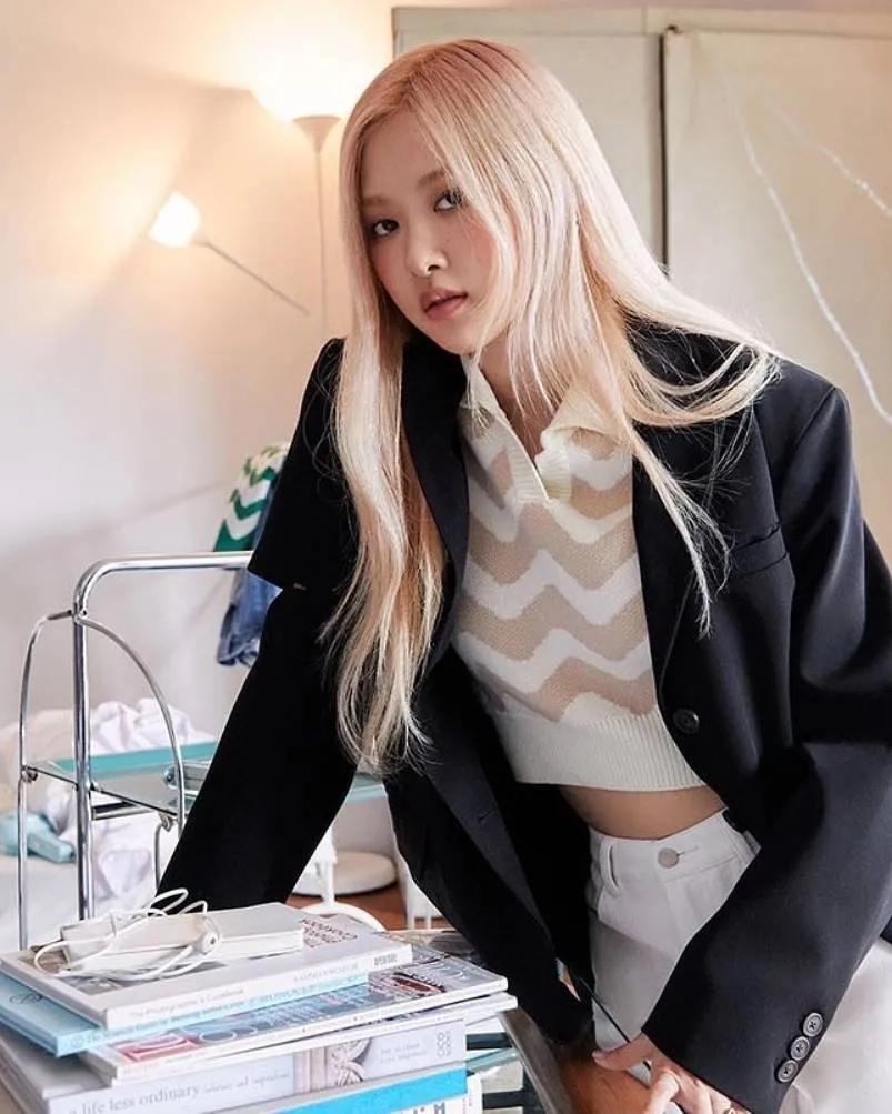 气质针织秋冬穿搭一整套,明星同款针织衫日常穿搭