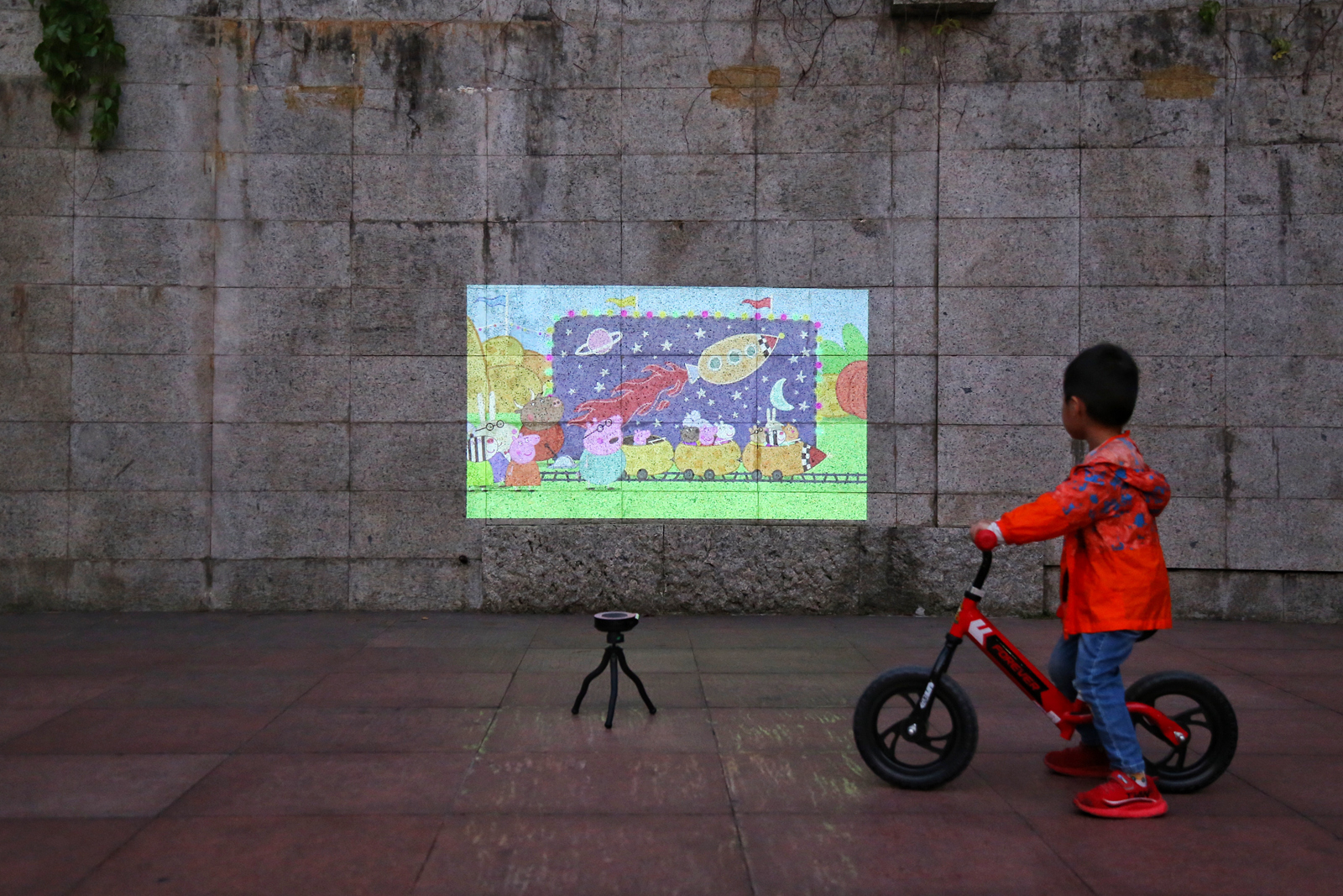 坚果微果i6有高清接口吗,坚果微果i6投影太暗