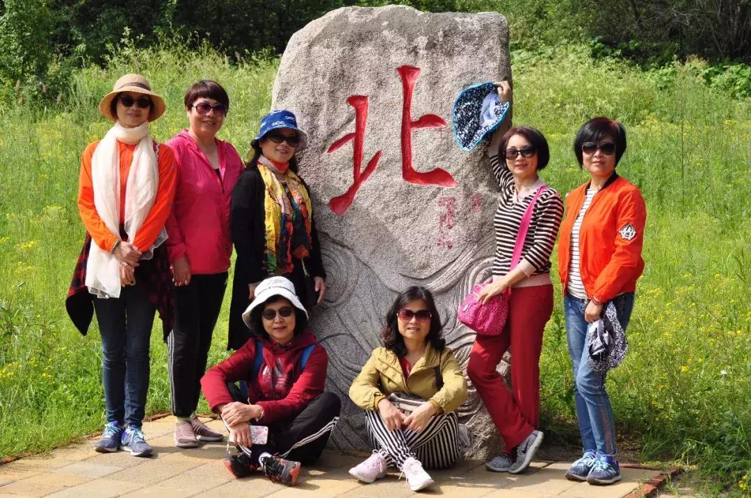 几个闺蜜自驾游的视频,一群闺蜜旅行视频