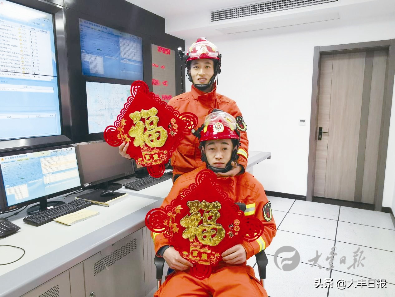 己亥新年敬业福,春节坚守岗位诠释最美敬业福
