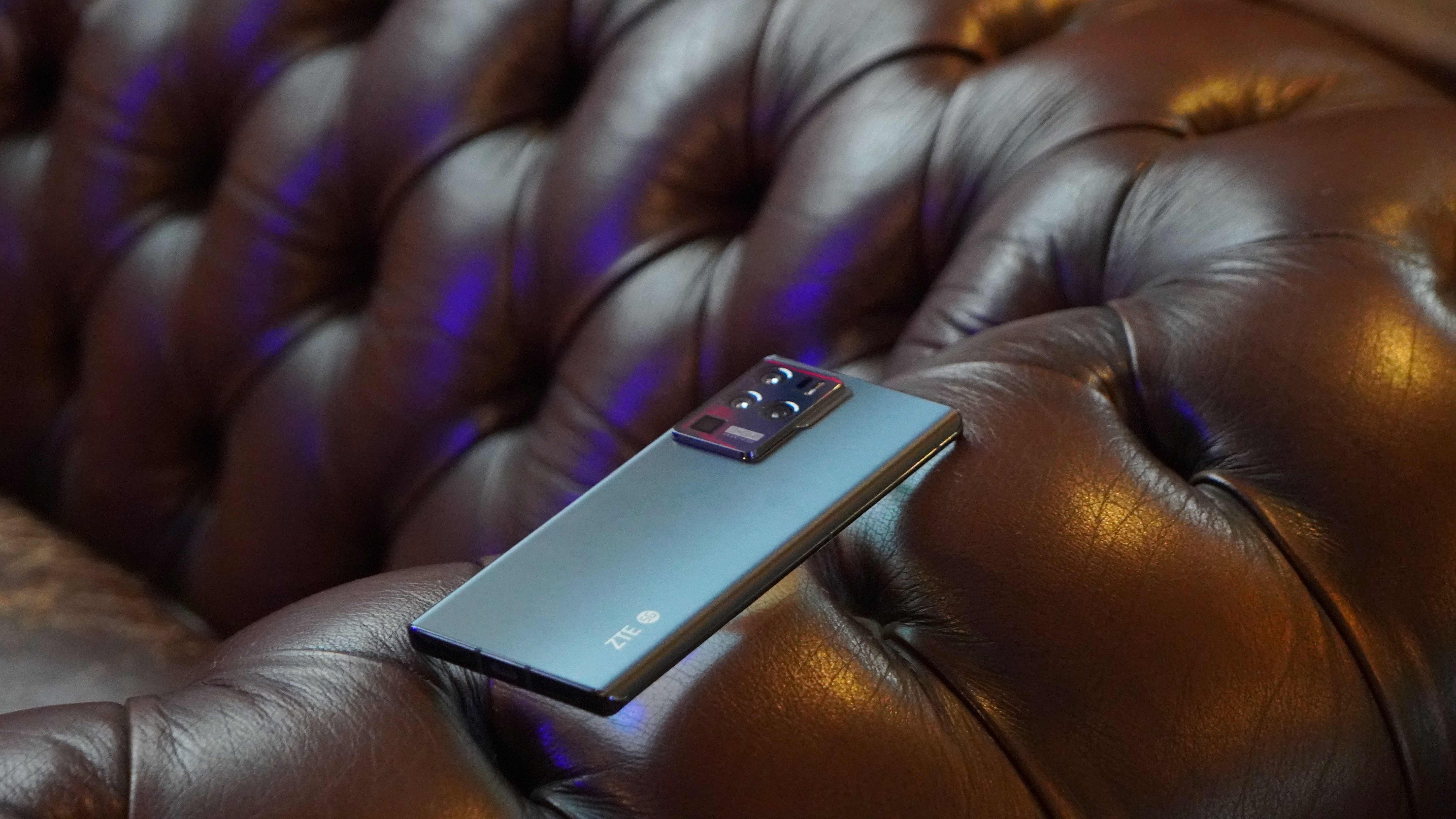 中兴axon30ultra和努比亚z30pro,中兴axon30ultra对比魅族18pro