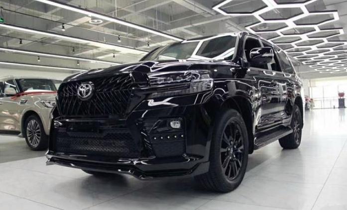 兰德酷路泽出“黑豹”！近5.2m外观凶狠，扭矩529N.m，越野稳如牛