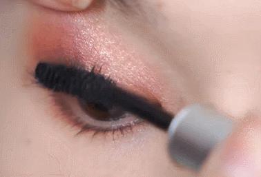 新手也能快速画好的日常眼妆,眼妆教程手把手教你画眼妆