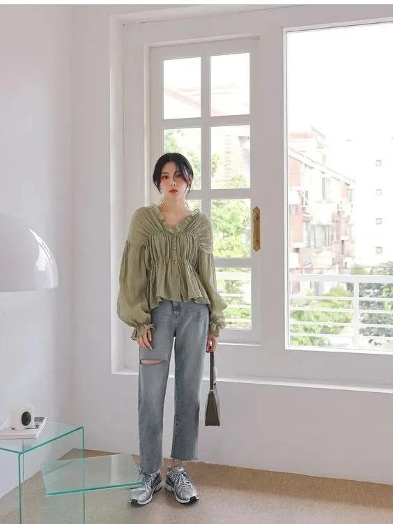 jennie穿搭冬香奈儿,求jennie同款衣服