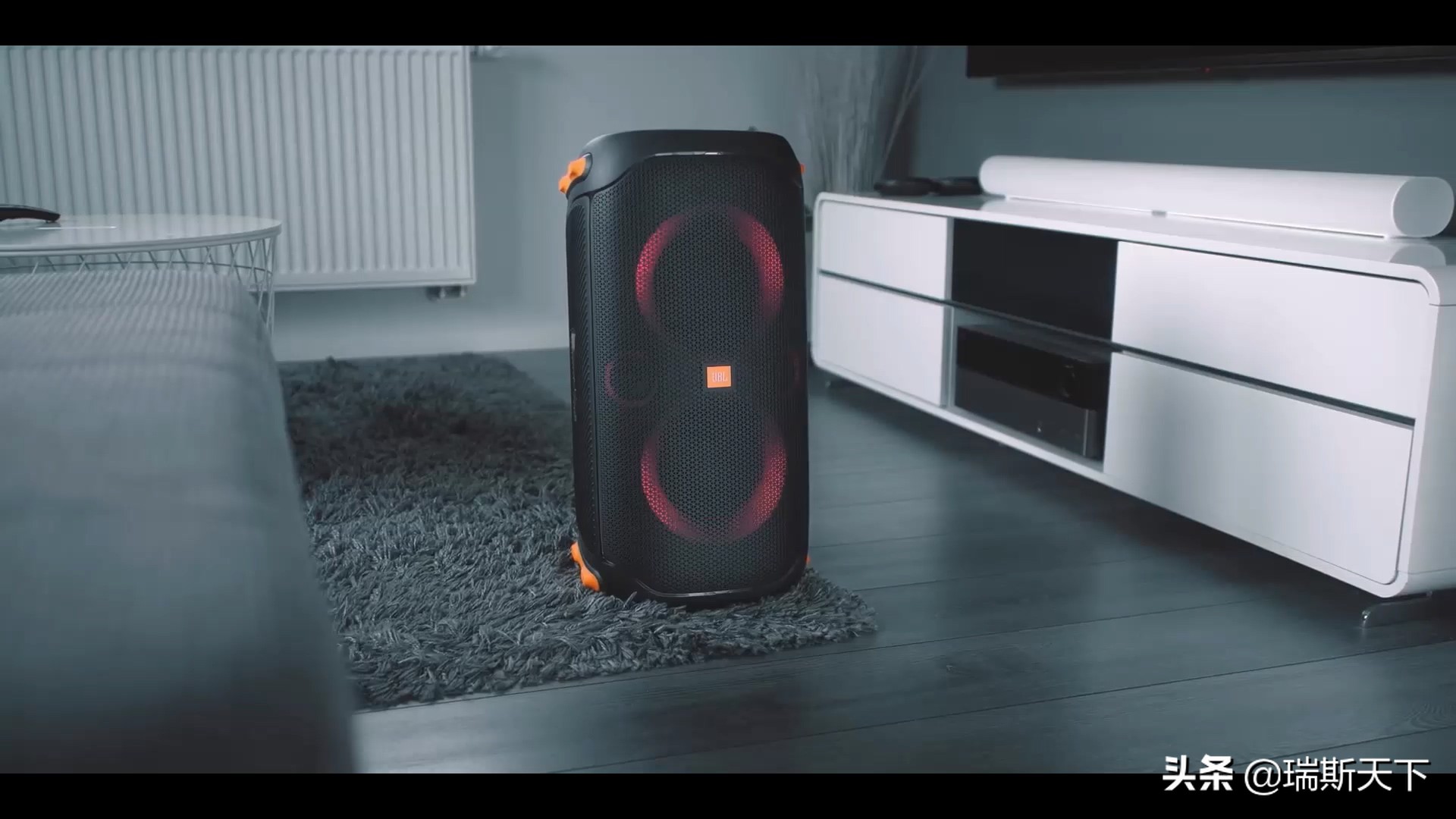 100w便携大功率音响,10斤重的音箱