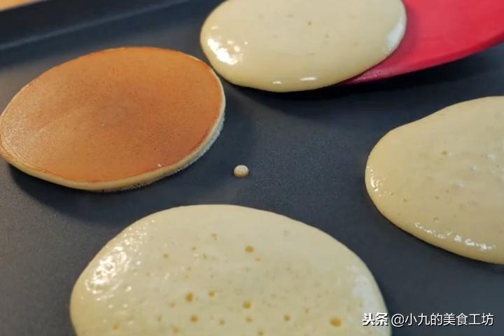 1碗面粉4个鸡蛋，2分钟教你做铜锣烧，不和面不揉面，做法超简单