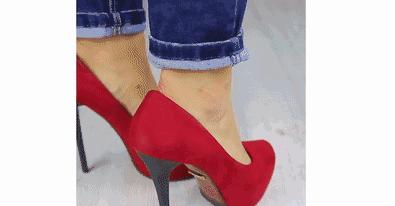 手脚干裂皮肤又厚又痒怎么办,冬天手脚干裂起皮怎么治疗