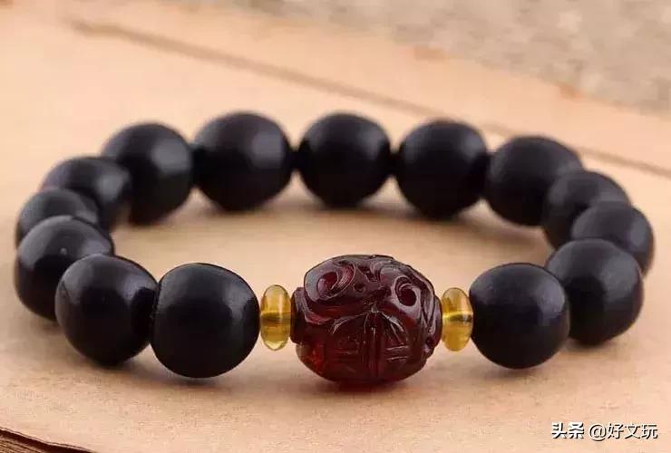 受欢迎的10大文玩手串,十大最顶级的文玩手串图片