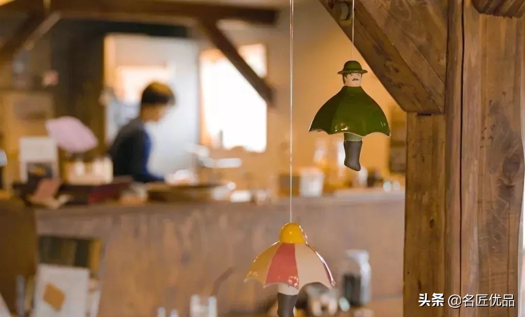 想不想开？这个贴着小胡子的女生，做出全世界最可爱的汽车