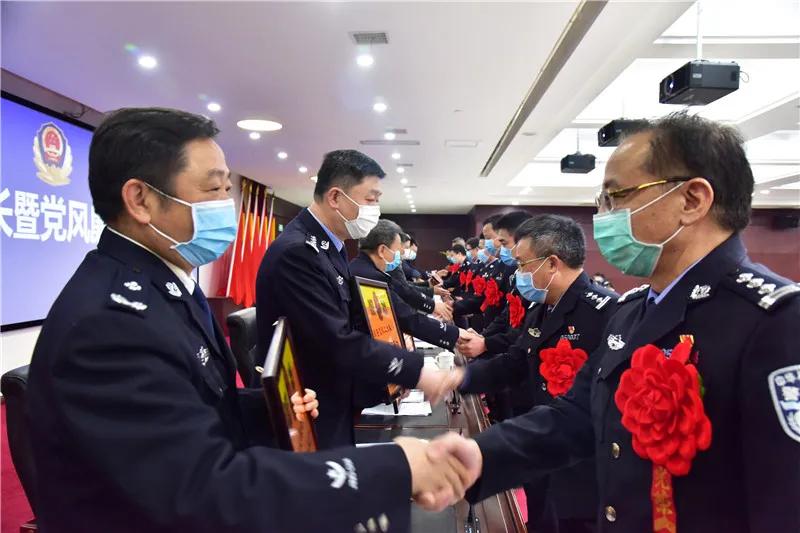 遵义市公安局党风廉政建设,济宁公安局党风廉政建设会议