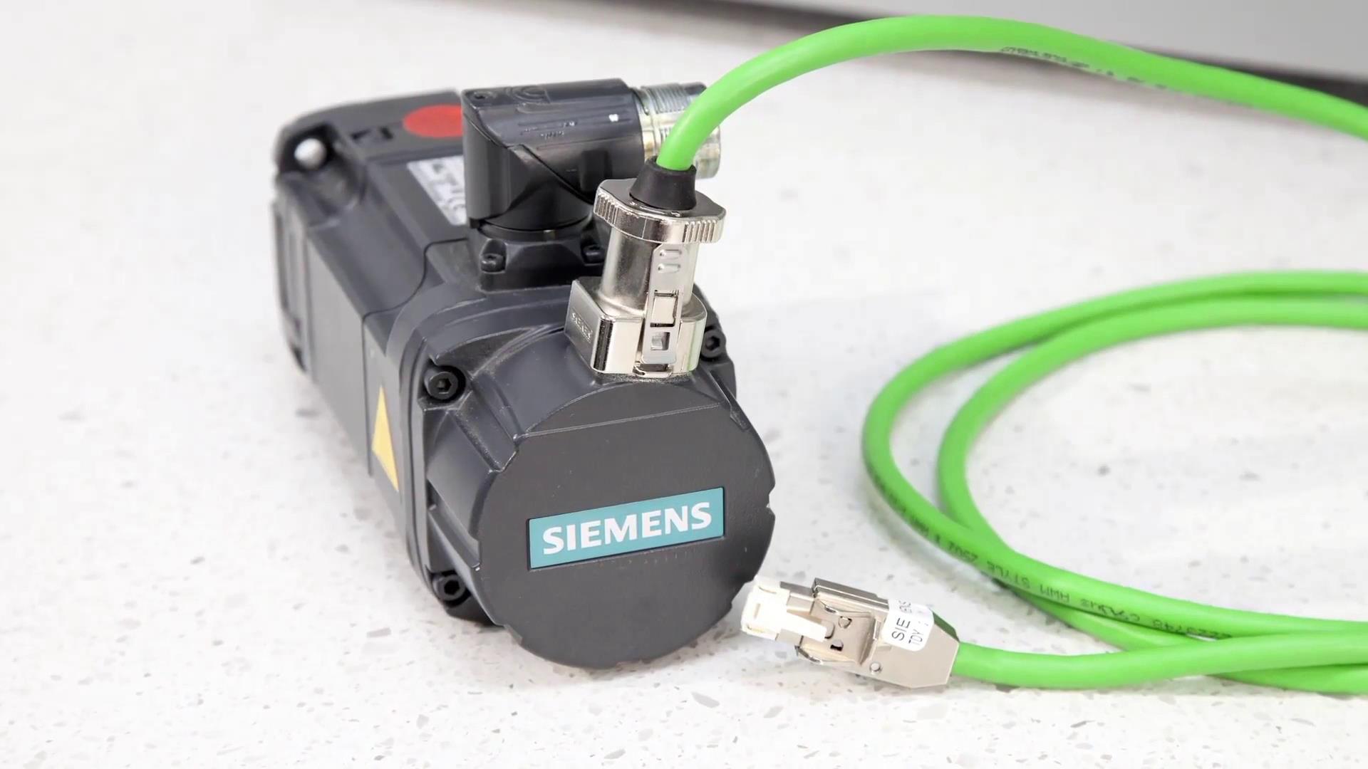 伺服电机对设备的重要性,伺服控制机器人的作用