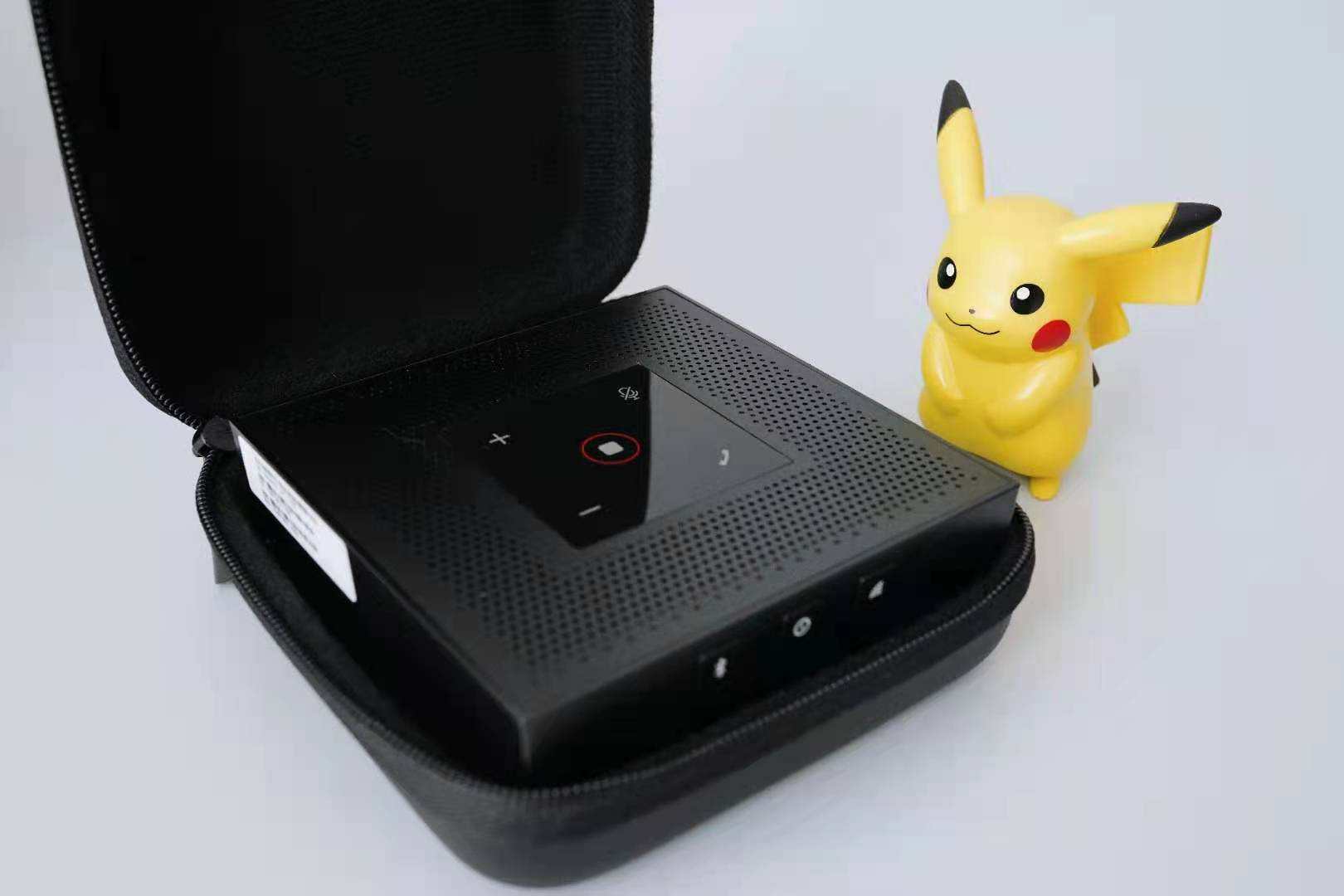 便携办公，轻松沟通——思必驰会议魔方M1