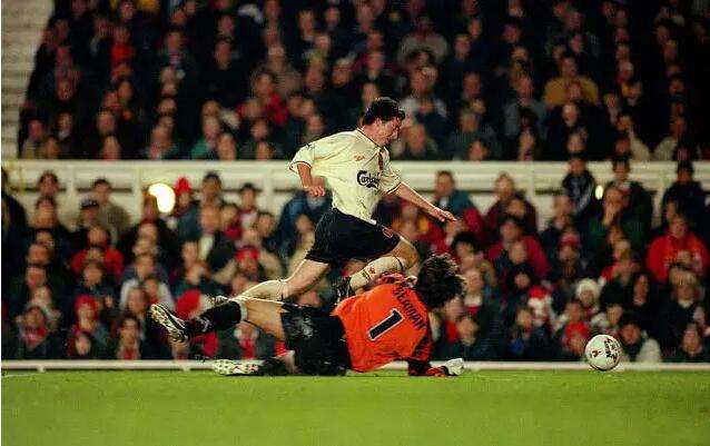 足球的魅力唯有足球不可辜负,足球带给了我欢乐