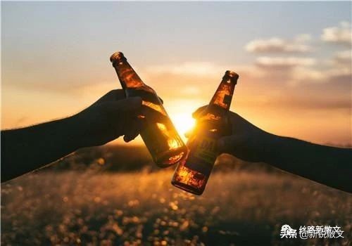 因为一瓶啤酒,在继母的老家,六年来我第一次对继母喊“妈”