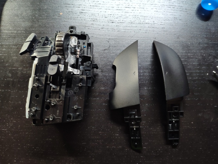 罗技g304鼠标如何拆卸侧键,罗技g604鼠标后盖怎么打开