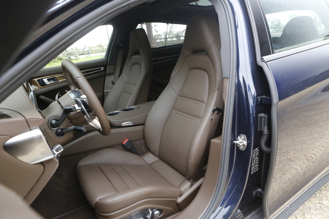 保时捷panamera混动深度测试 (全新保时捷panamera4s 2.9t试驾感受)