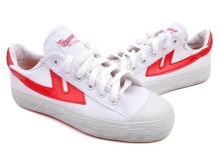 买一双平底的小白鞋,想买便宜的小白鞋怎么搜