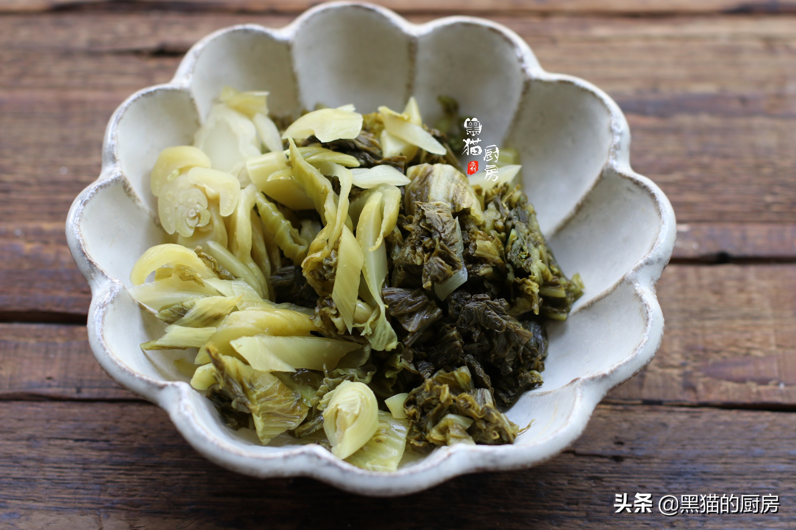 炒猪肚粘锅,焯水猪肚怎么样炒才不会硬