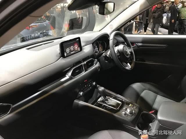 本田思域王露峥嵘丰田YARIS很有型东京改装车展大爆发