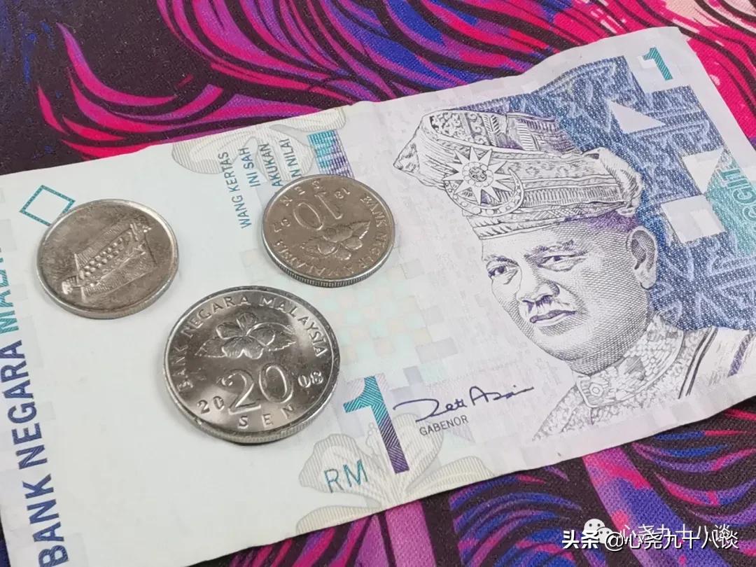 晚风还新,时光未老,每一枚硬币都是来过的见证,致敬逝去的岁月