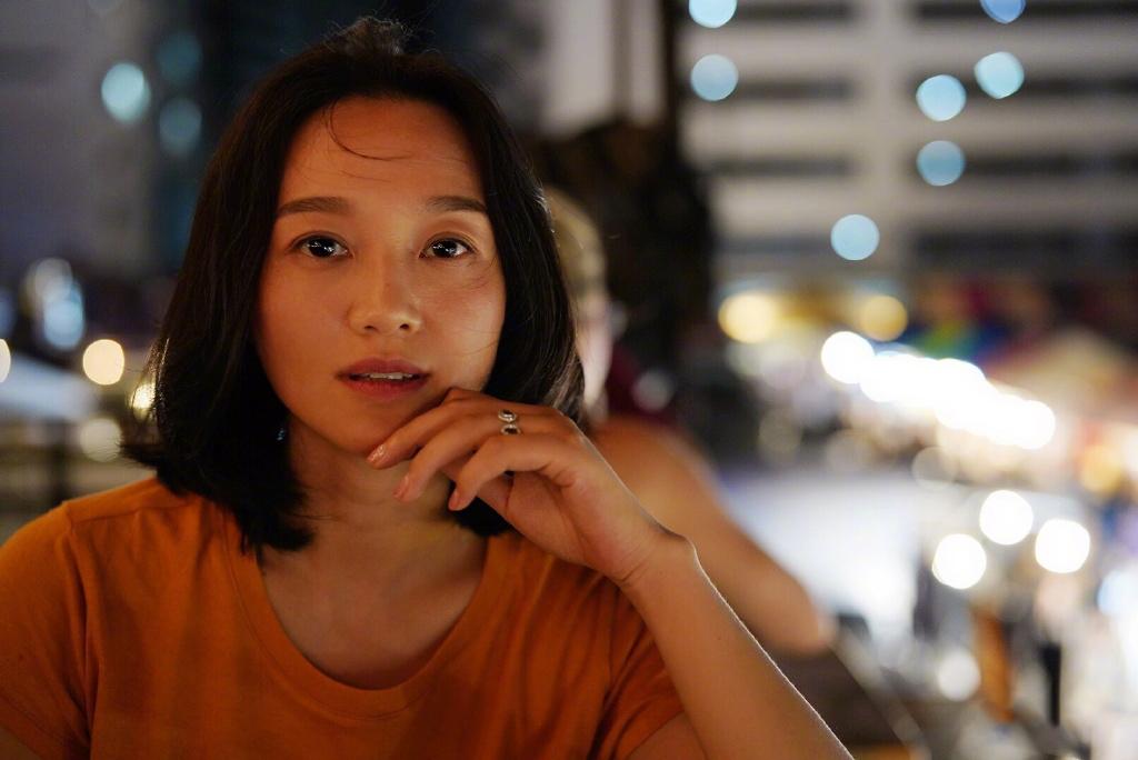 为什么有人扎头发很挺,为什么有的人扎头发和披发差距大