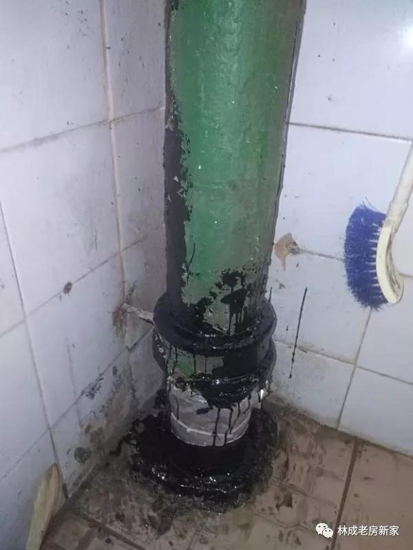 旧房铸铁管漏水怎么办,老房子墙内水管破裂漏水怎么修复