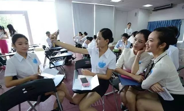 深蓝保保险公司为啥一直在招人,保险公司一直招人背后有什么套路