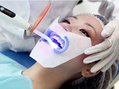 牙齿黄怎么办变白对牙齿无伤害,用什么洗牙齿牙齿会变白