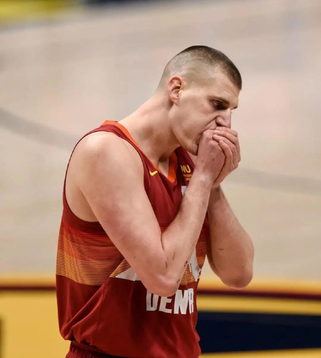 zoomgtjump约基奇,为什么约基奇喜欢穿zoomrize2