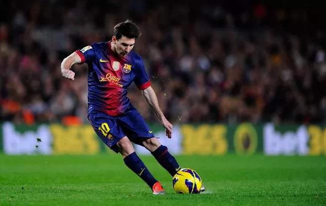 足以载入史册的20个任意球,12个惊艳足坛的超级任意球进球