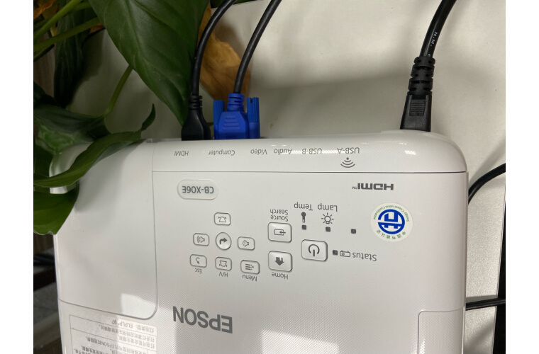 不用hdmi线连接机顶盒和投影仪,hdmi转vga怎么连接投影仪