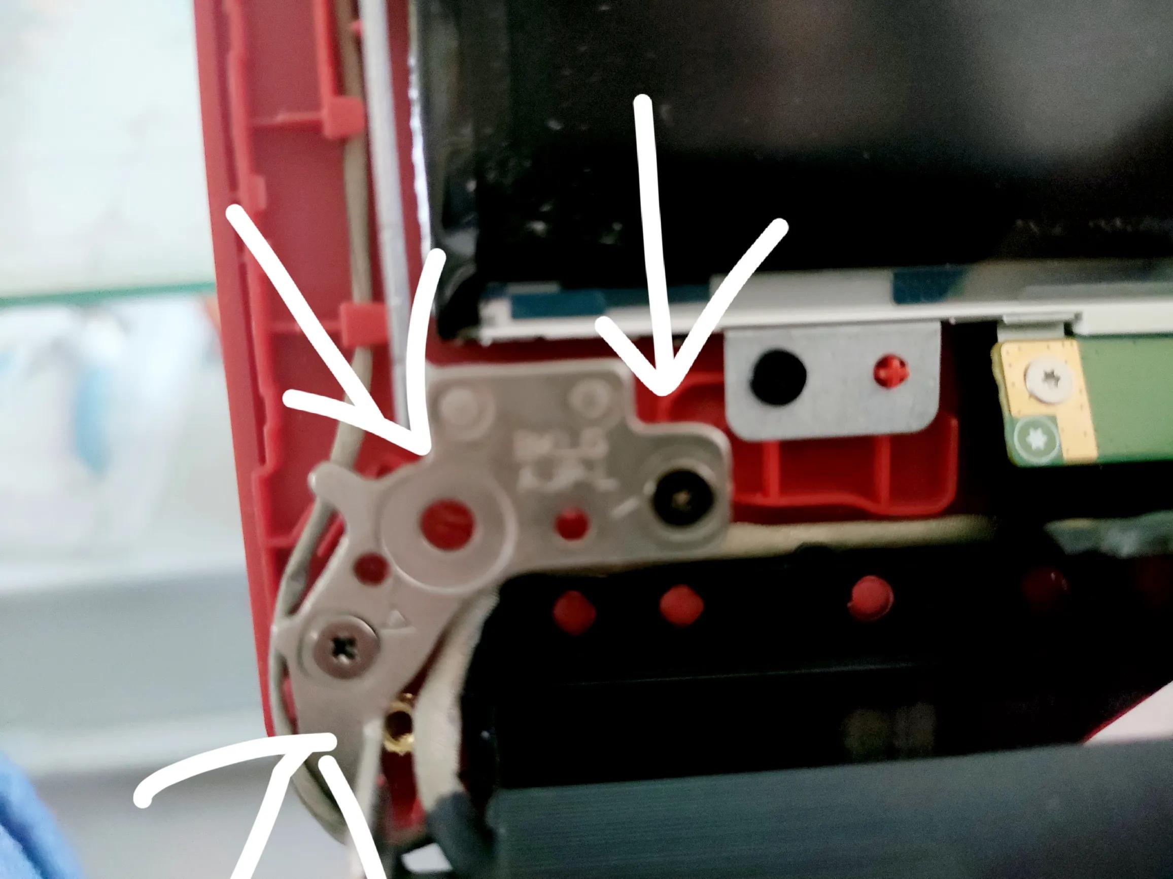 飞行堡垒转轴处开裂要去哪修,飞行堡垒自动修复