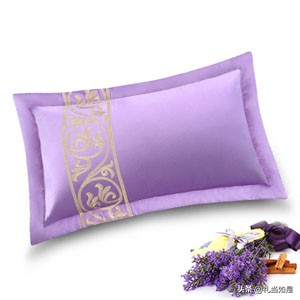 过年妹妹送什么黄金首饰礼物最好,过年送岳母什么补品比较好