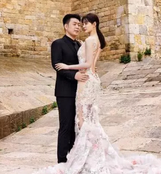 杜海涛和沈梦辰最新合体,杜海涛瘦下后与沈梦辰拍的照片