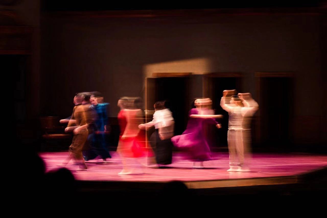 《大饭店》×玮言服饰丨时尚与艺术相撞，一场审美的贴身肉搏