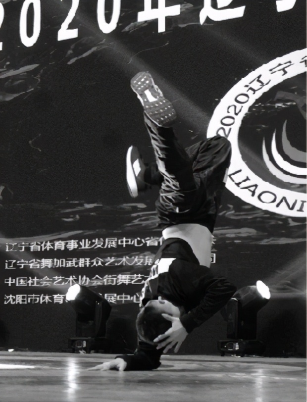 武林高手练舞蹈,武林高手表演绝活